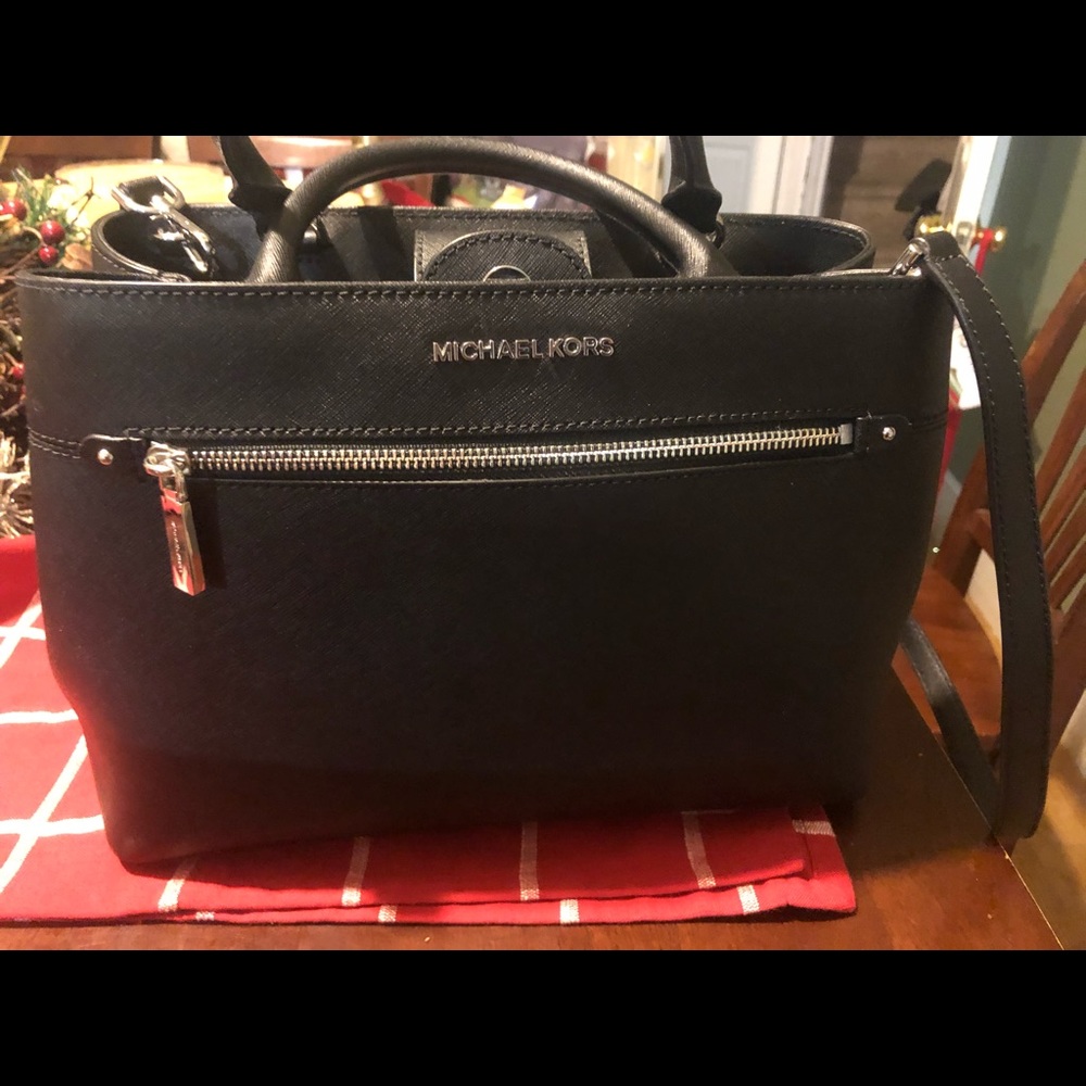 Michael kors leather cross body bag